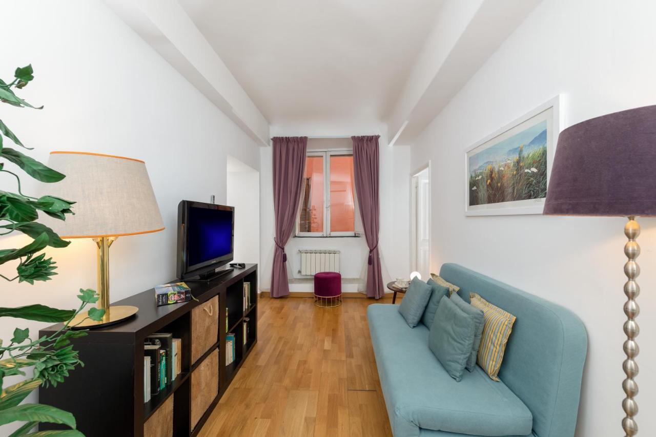 Banchi Apartments - Castel Sant'Angelo Рим Екстер'єр фото