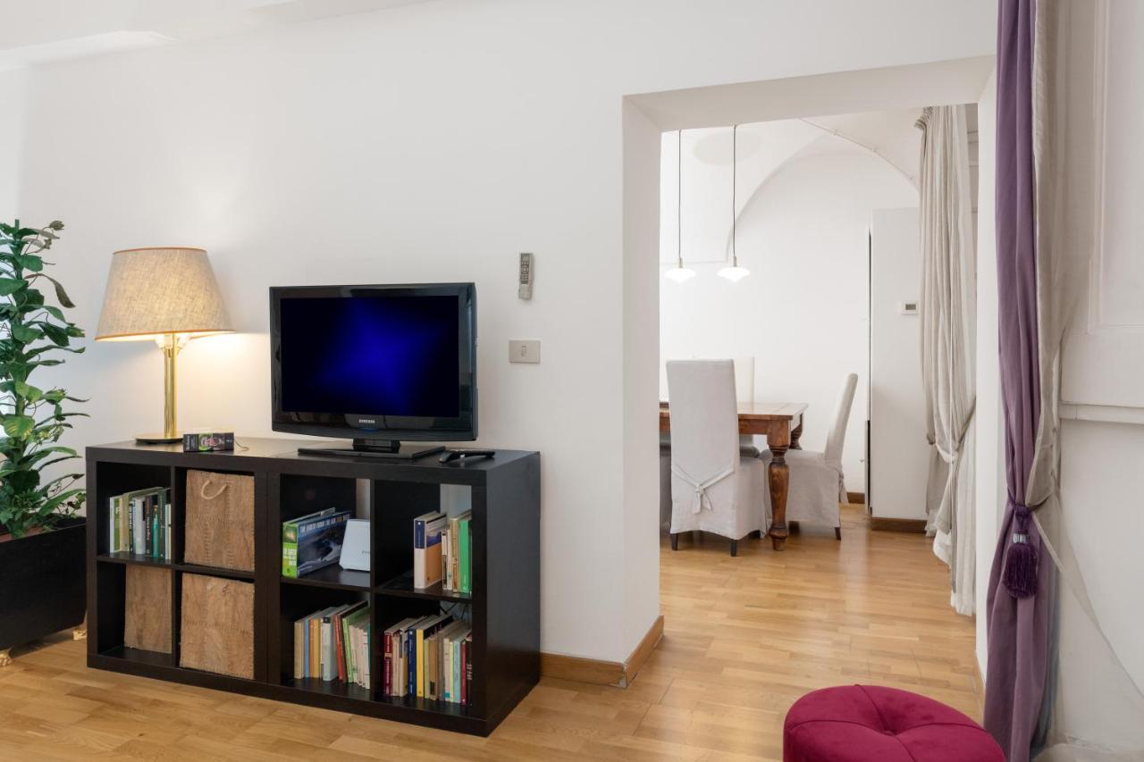 Banchi Apartments - Castel Sant'Angelo Рим Екстер'єр фото