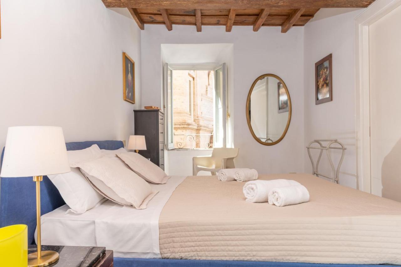 Banchi Apartments - Castel Sant'Angelo Рим Екстер'єр фото