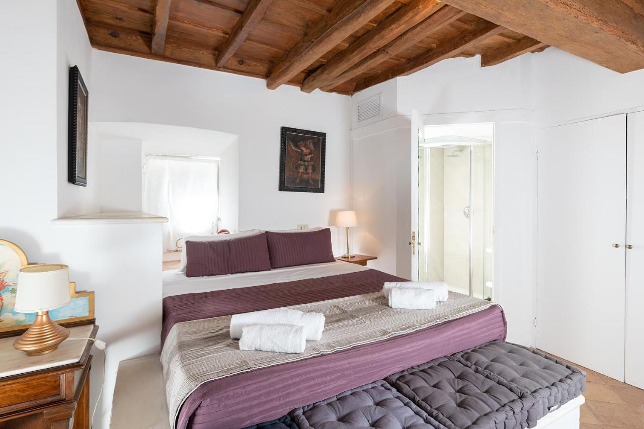 Banchi Apartments - Castel Sant'Angelo Рим Екстер'єр фото